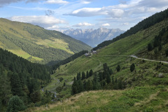 Anlage-45-Blick-ueber-die-Weidener-Huette-zurueck-Richtung-Karwendel