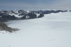 Anlage-59-Luftaufnahme-vom-Gipfel-mit-Blick-zur-Wildspitze